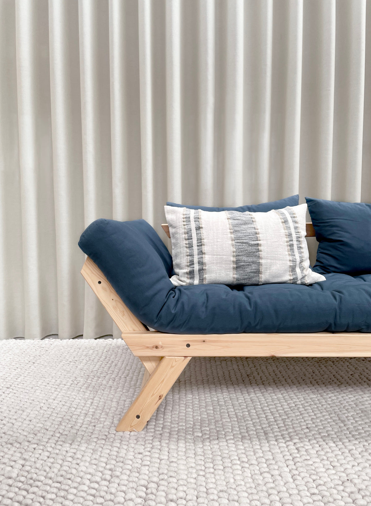 BEBOP CLEAR LACQUERED W. 4-LAYER MIXED MATTRESS LINEN