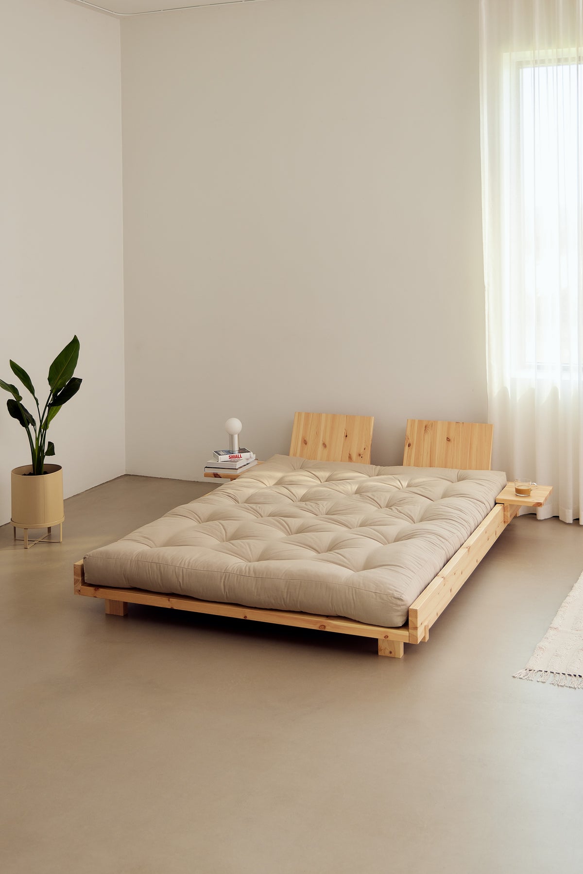 SOCIAL BED CLEAR LACQUERED 140 X 200
