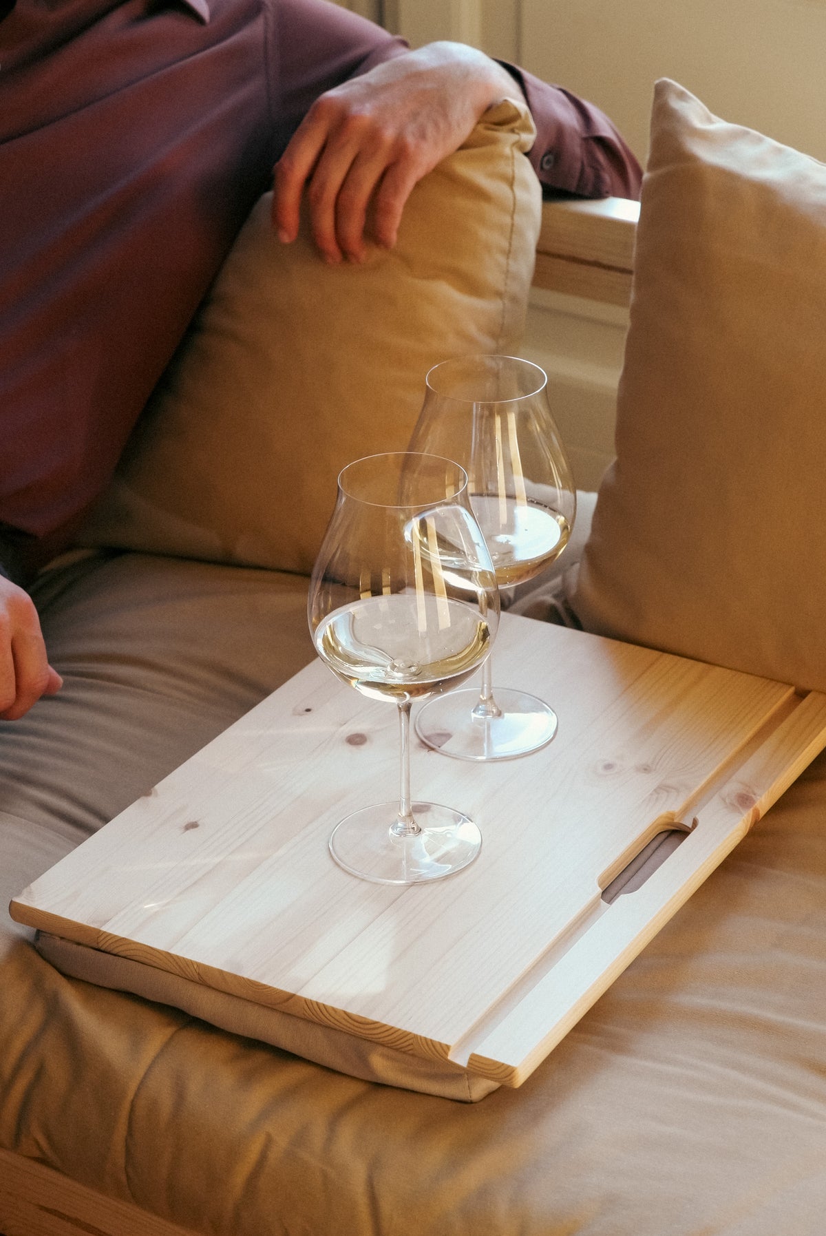 TABLE BFF POUR LAPTOP LAQUÉE TRANSPARENTE