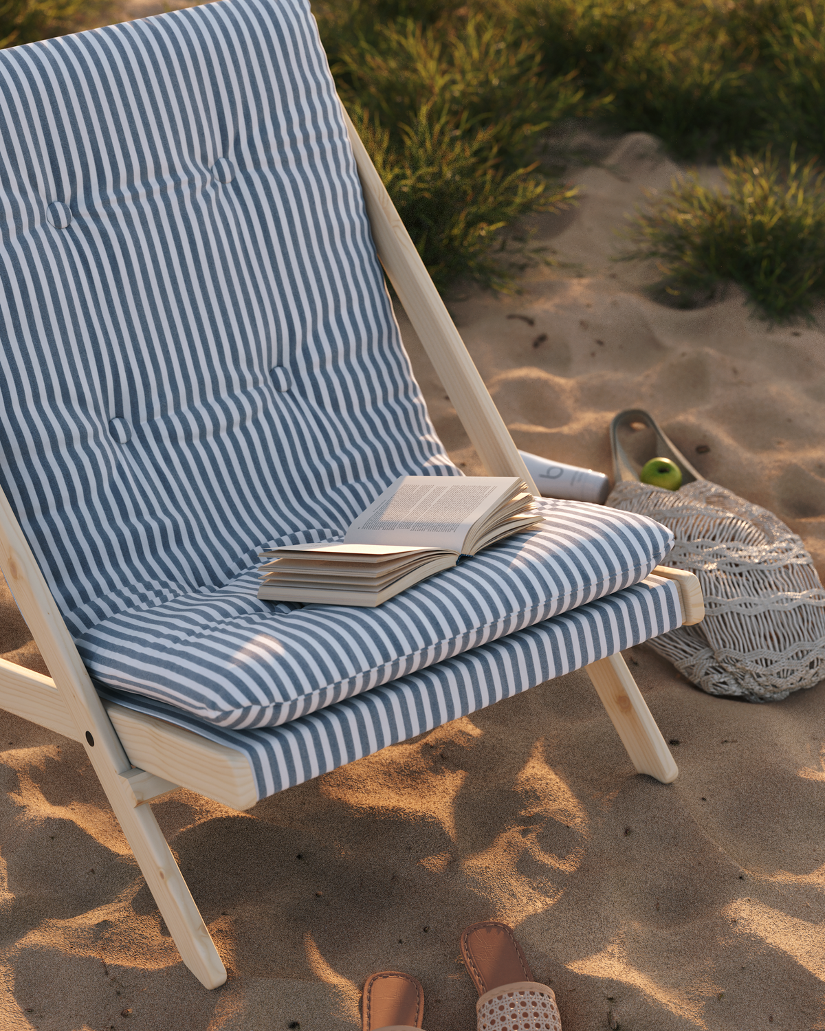 BOOGIE WHITE LACQUERED BEECH W. BOOGIE MATTRESS GREY