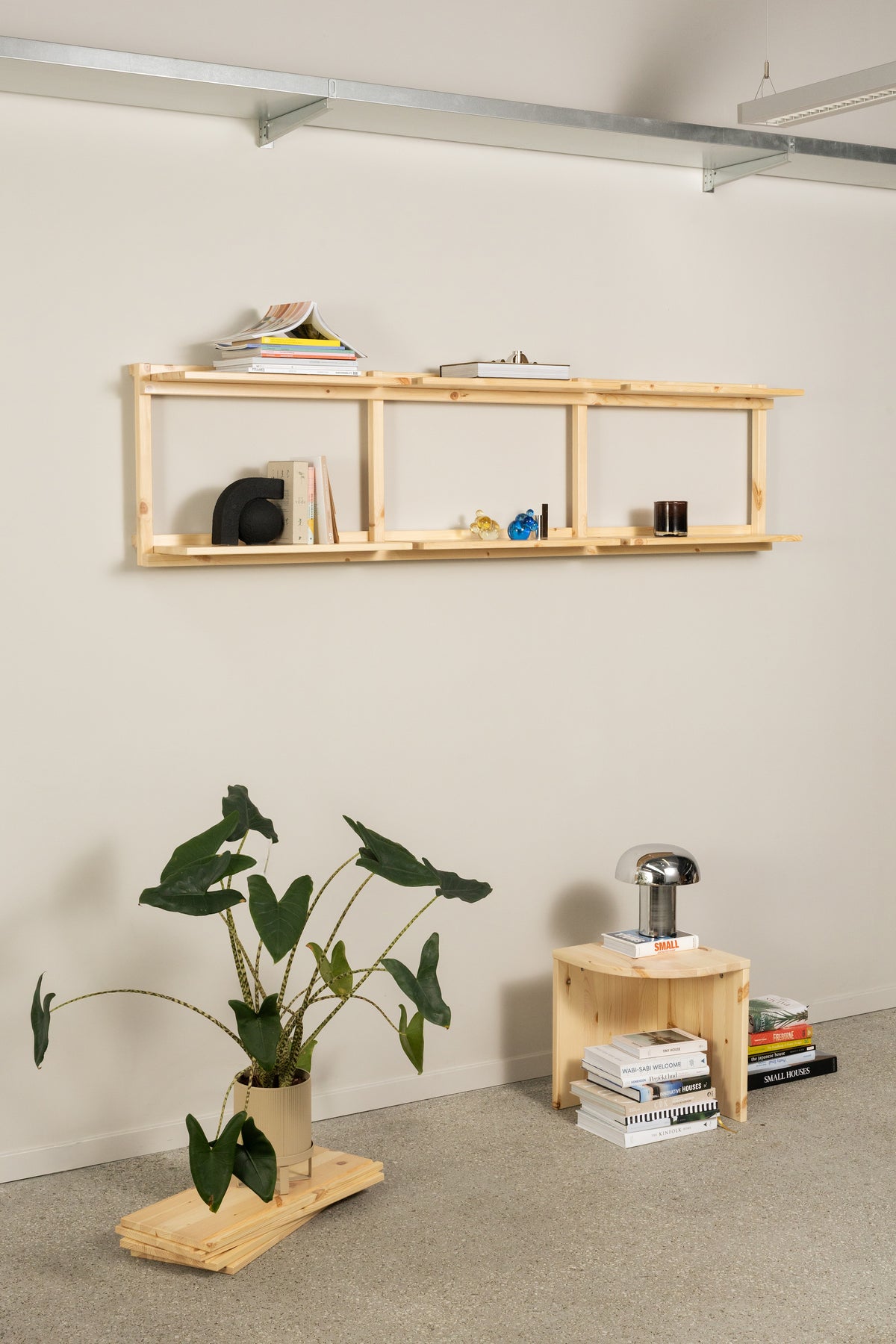GROOVE SHELVING WIDE RAW