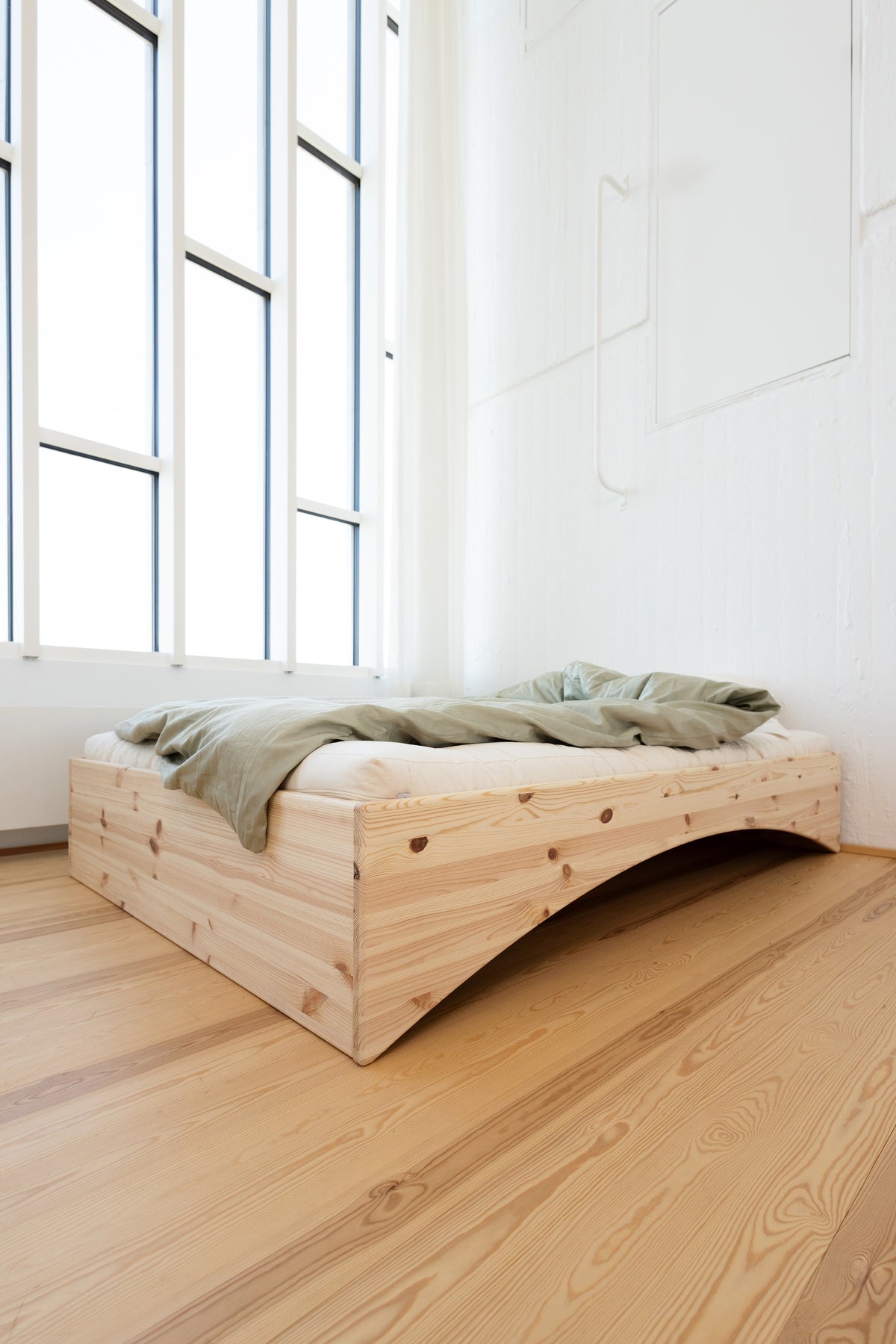 ORBIT BED RAW 180 X 200