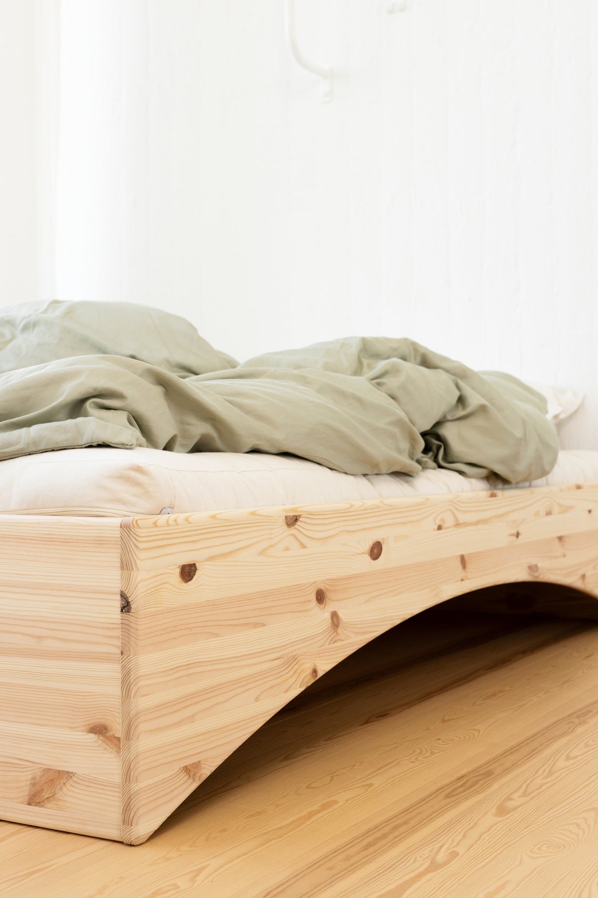 ORBIT BED RAW 180 X 200